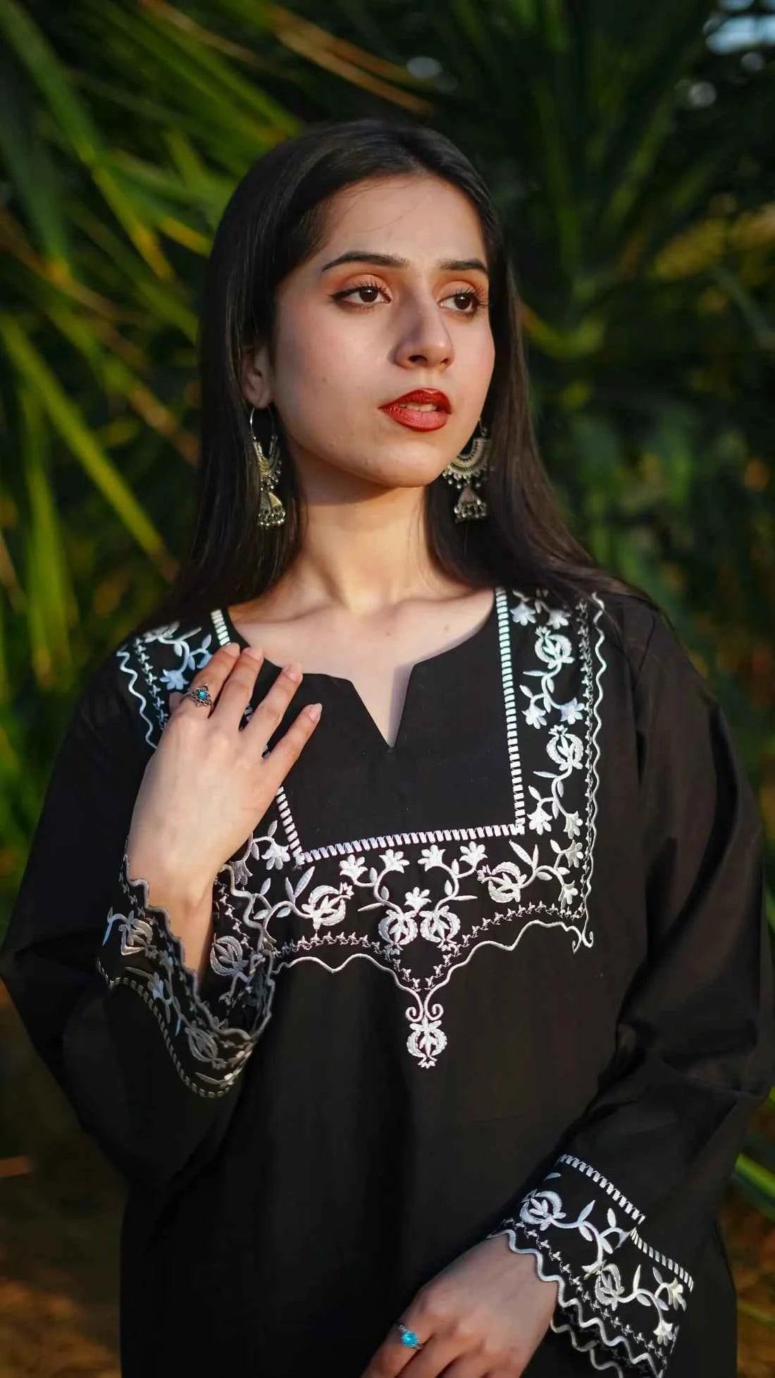 Fahira - 2-Piece Black Lawn with White Embroidered Detailing