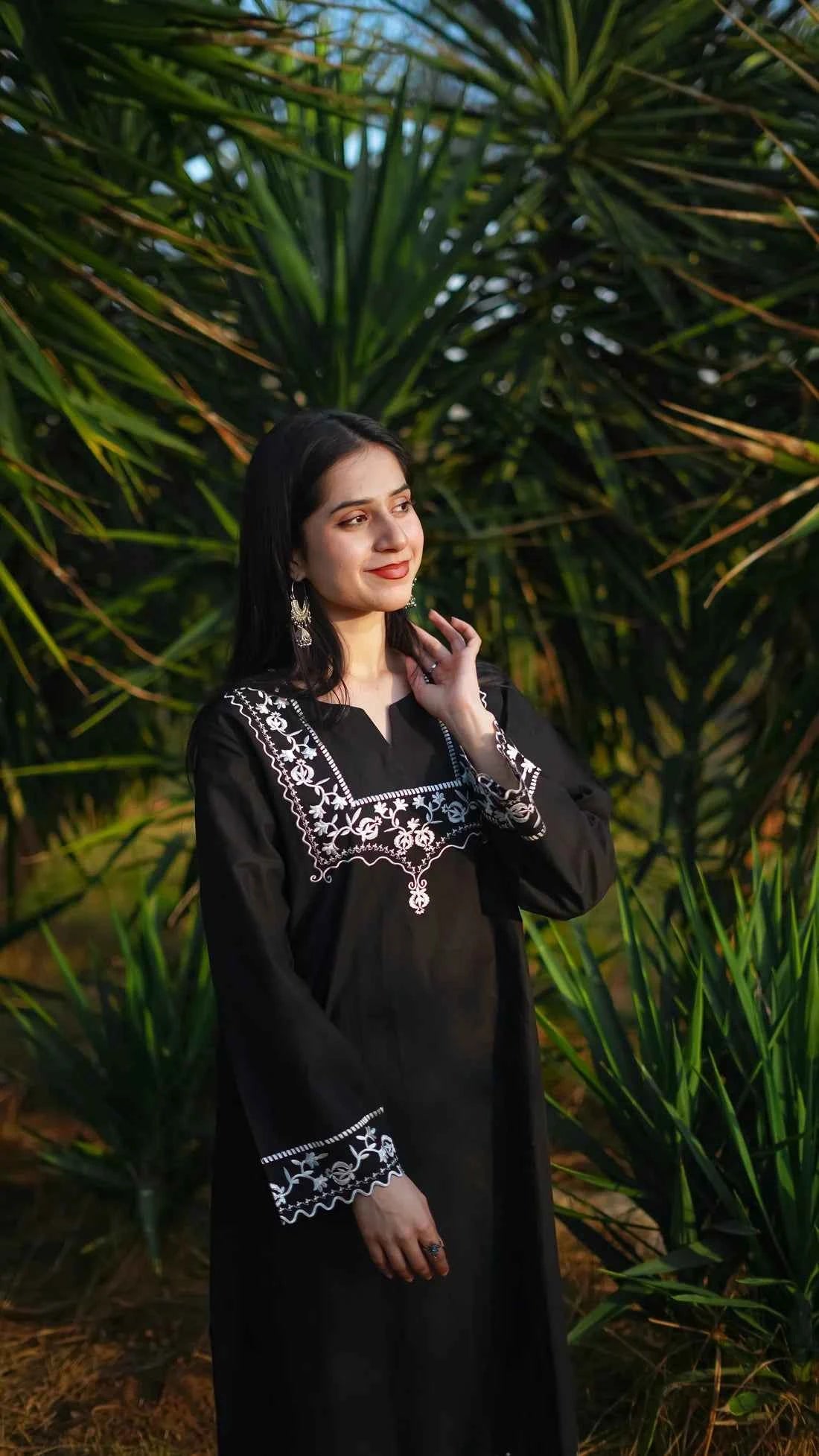 Fahira - 2-Piece Black Lawn with White Embroidered Detailing