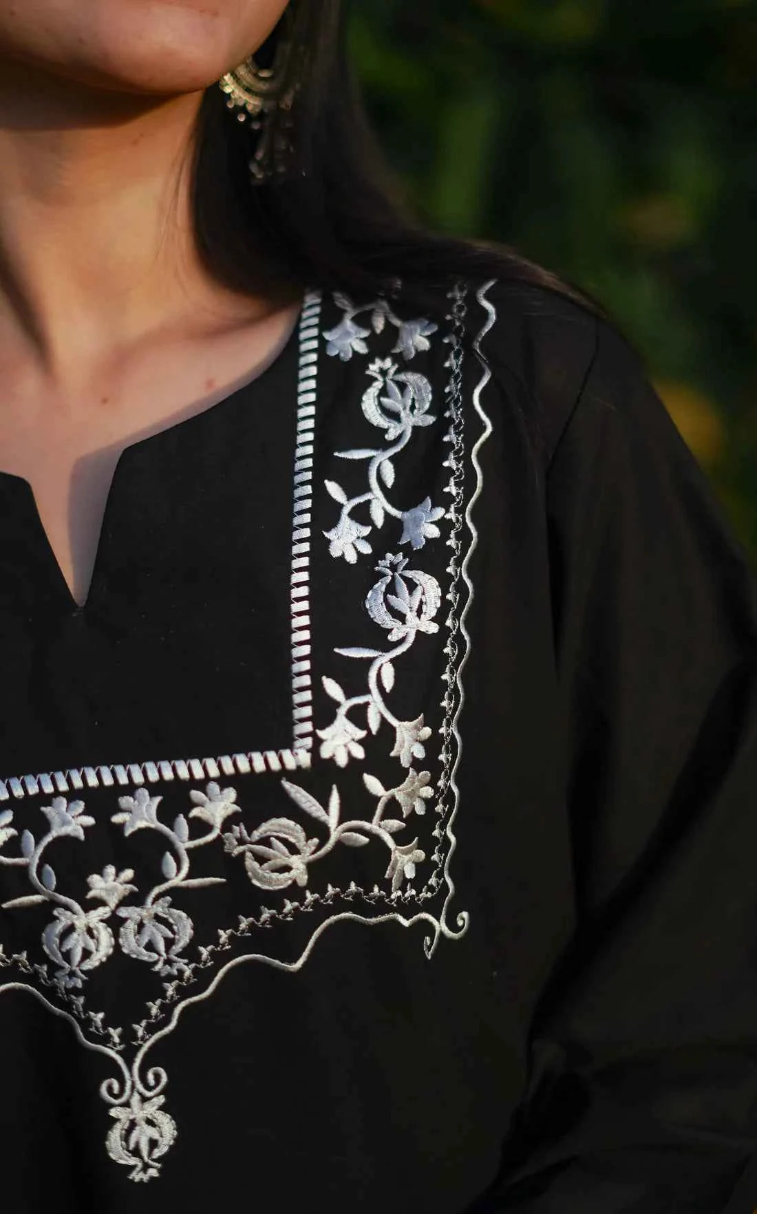 Fahira - 2-Piece Black Lawn with White Embroidered Detailing