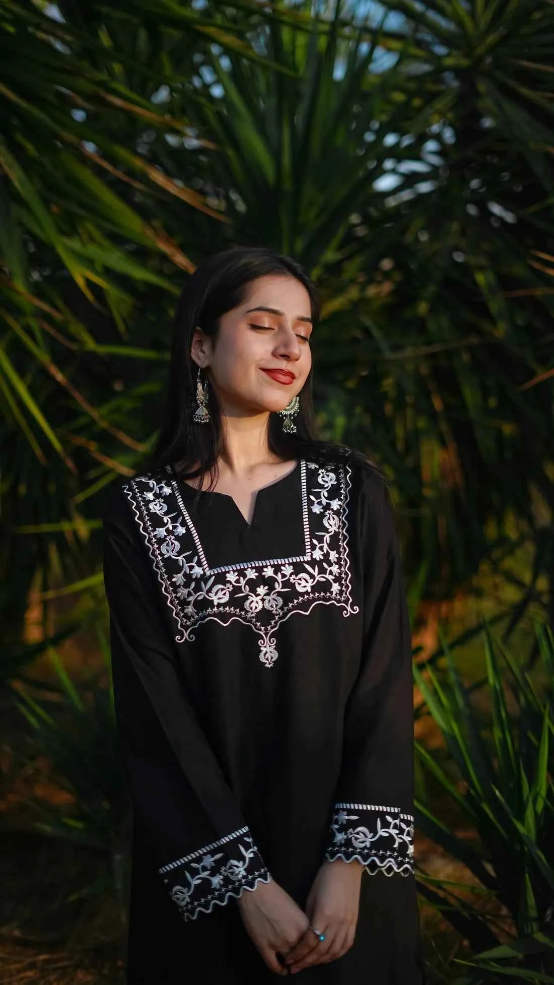 Fahira - 2-Piece Black Lawn with White Embroidered Detailing