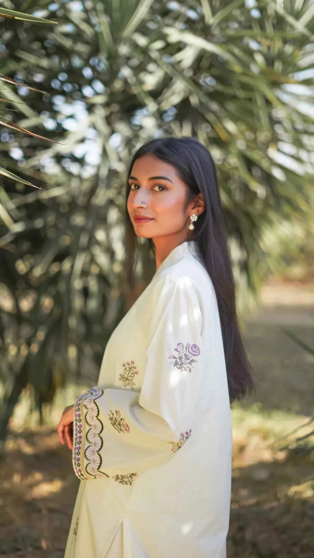 Kehkashaan - 2-Piece Embroidered Lawn with Trouser